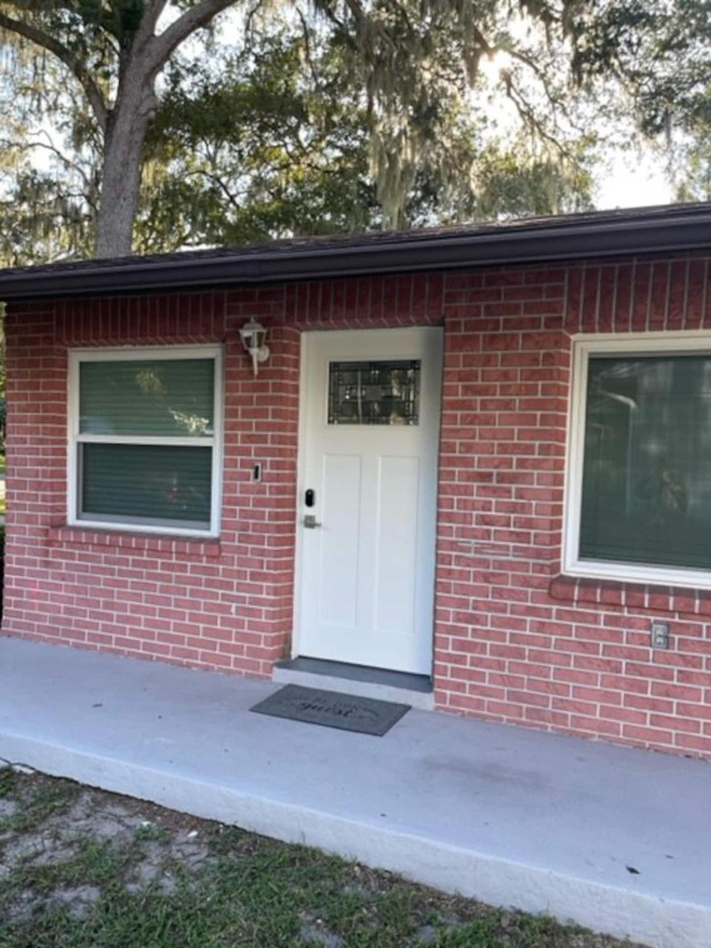 Walk Everywhere! 1-Bedroom Gem In Downtown Hub New Port Richey Kültér fotó
