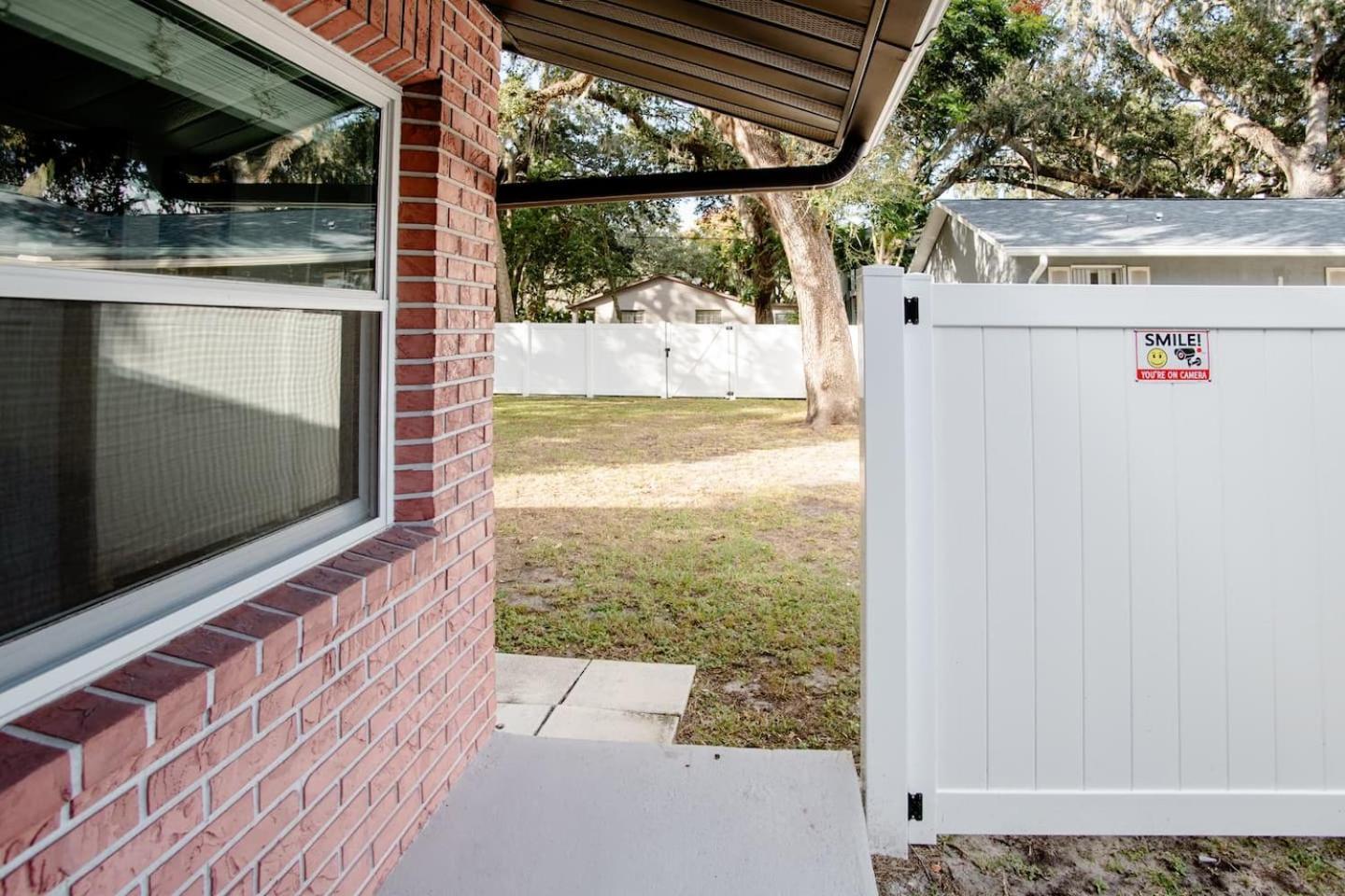 Walk Everywhere! 1-Bedroom Gem In Downtown Hub New Port Richey Kültér fotó